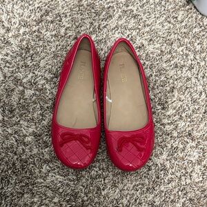 The Children’s PLACE Vibrant Red Loafers with bows